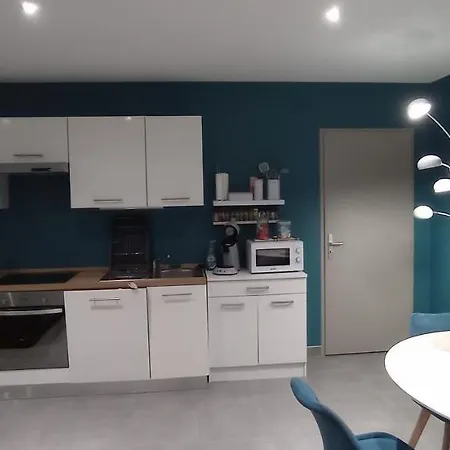 Mimosa Apartment