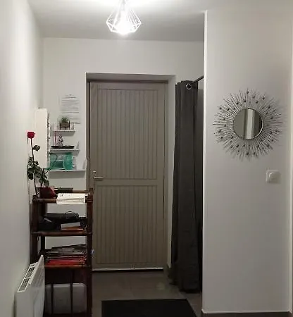 Mimosa Apartment *